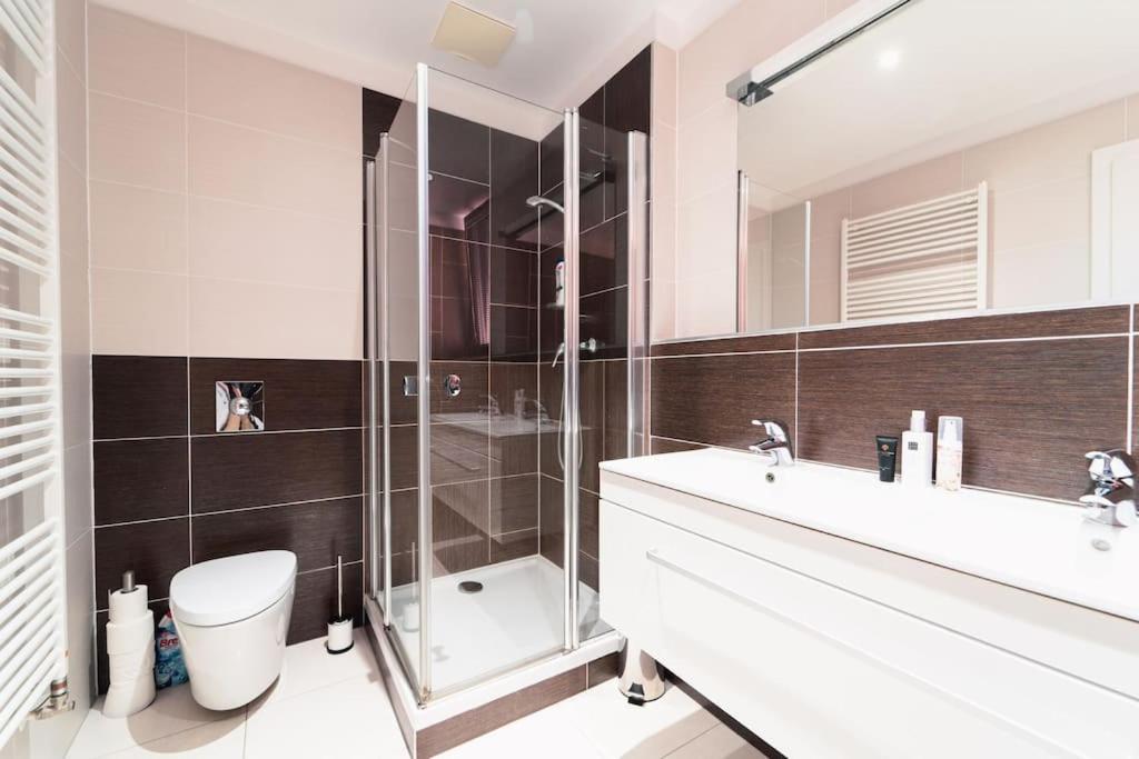 Prague Marina River View Apartment Close To City Centre Free Parking Exterior foto